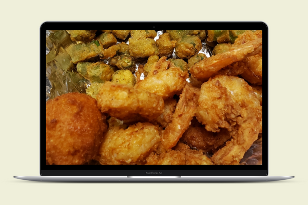 C1. 8 FRIED OR GARLIC BUTTER SHRIMP